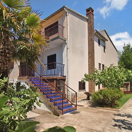 Luciano 1723 Apartament *